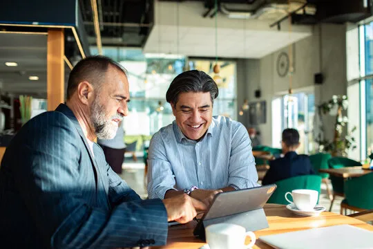 热彩彩票APP功能展示